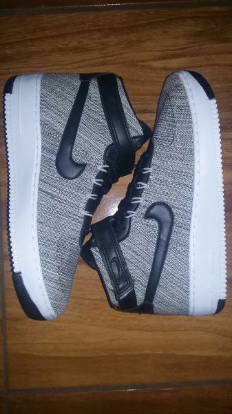 BOTA NIKE MODELO NOVO